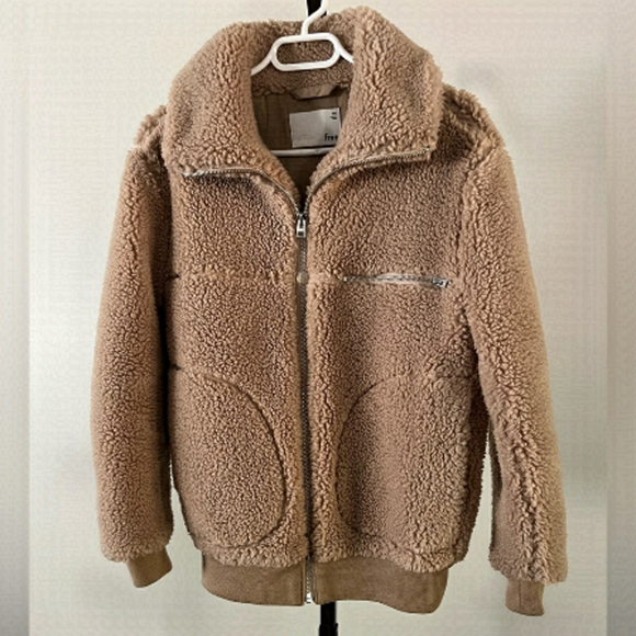 Aritzia Jackets & Blazers - ARITZIA Wilfred Free The Teddy Sherpa Jacket, Size XXSMALL.